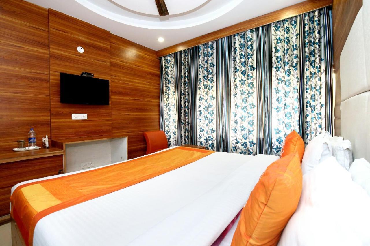 Oyo 8622 Hotel Grand Inn Chandīgarh Екстериор снимка