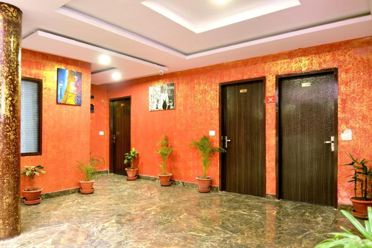 Oyo 8622 Hotel Grand Inn Chandīgarh Екстериор снимка